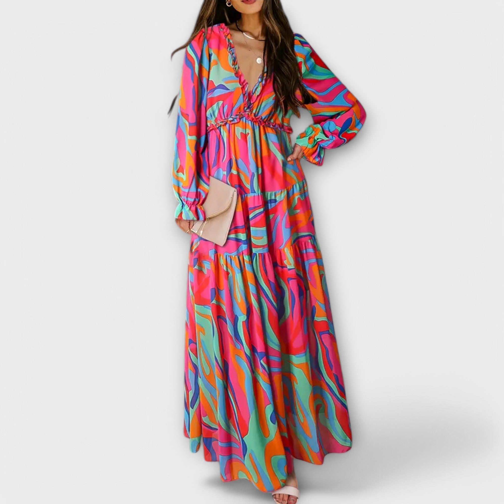 Elvira – Elegant Maxikjole med Blomsterprint og Tidssvarende Lethed