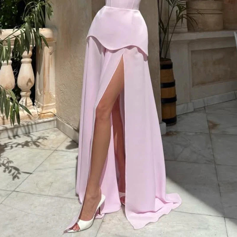 Barbara | Dame Stropløs Peplum Kjole med Høj Slids til Bryllupsgæst