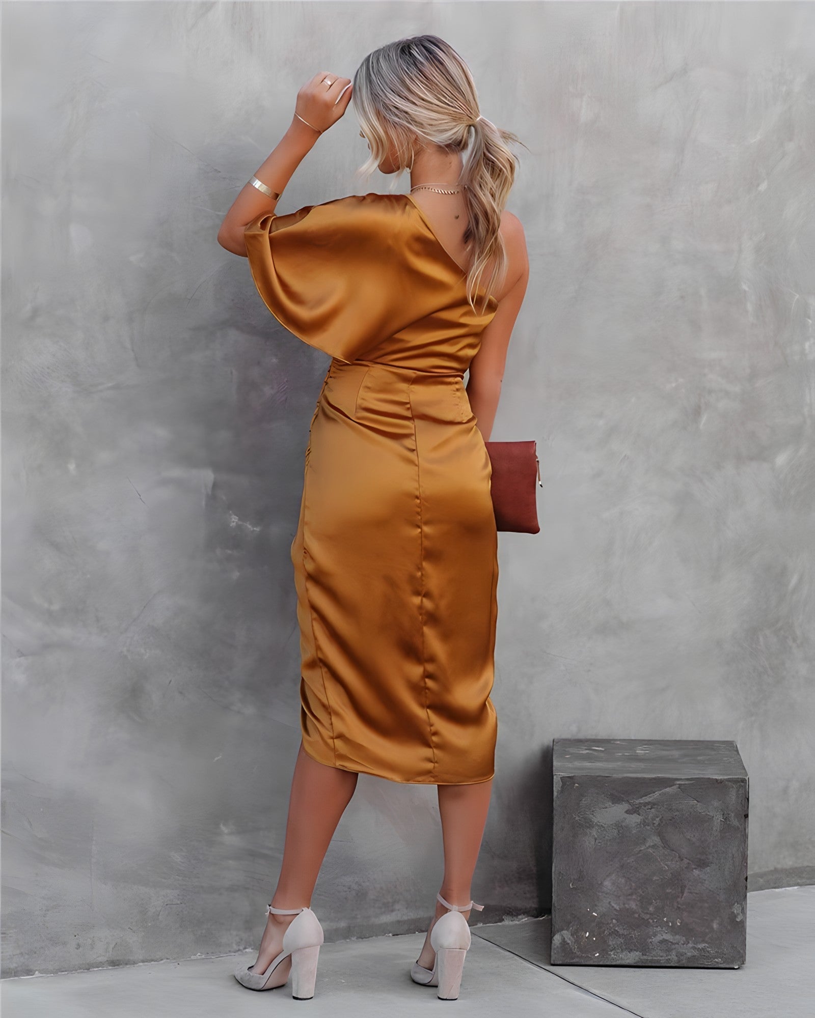 Kathrine | Dame One-Shoulder Cocktail Midi-Kjole