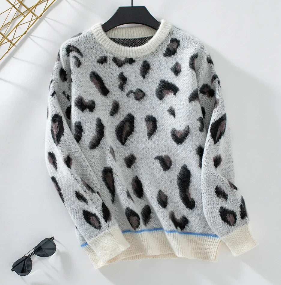 Saga | Pullover i jacquard uld med leopardprint