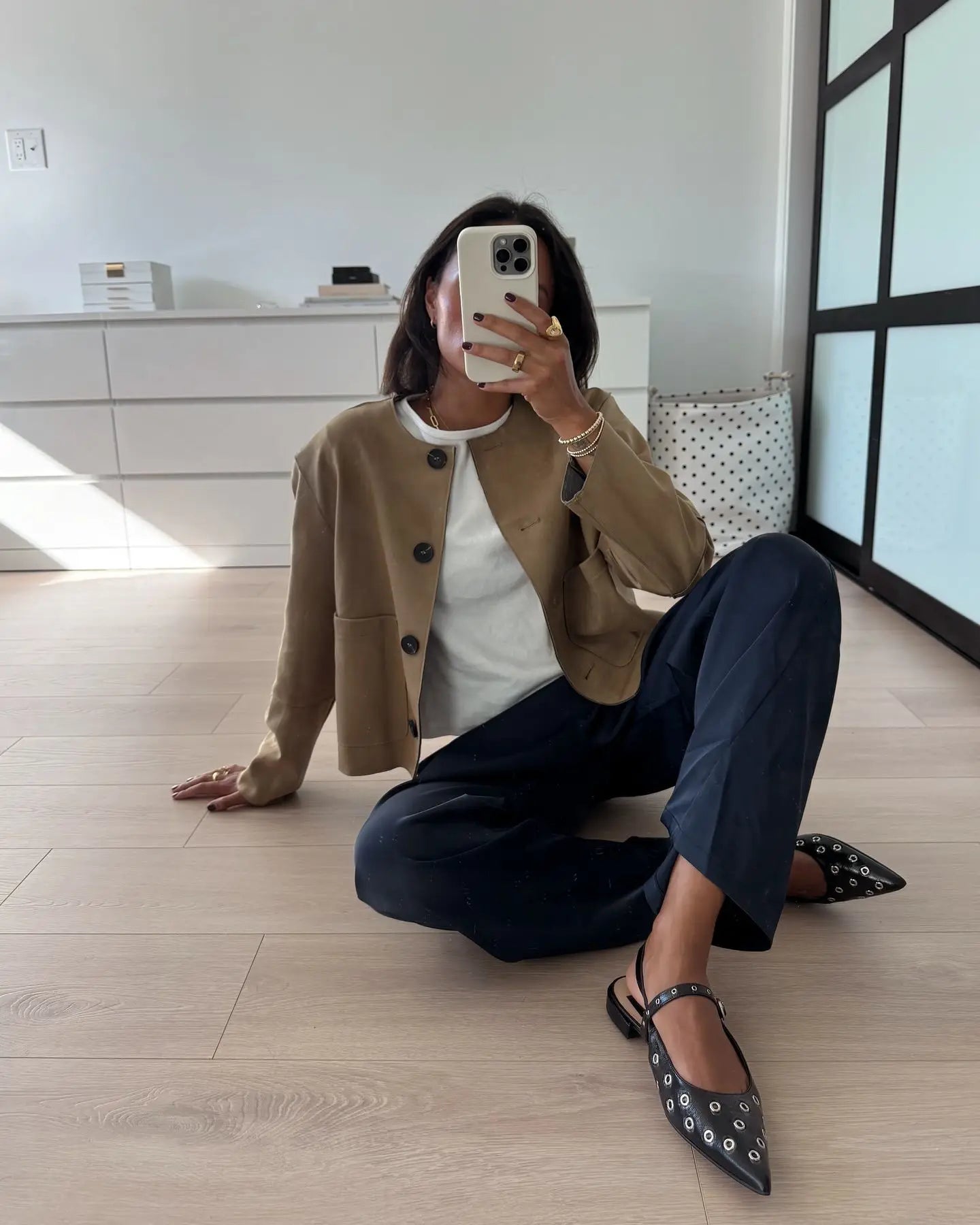 Kirsten | Kvinders Rundhalset Jakke med Frontknapper