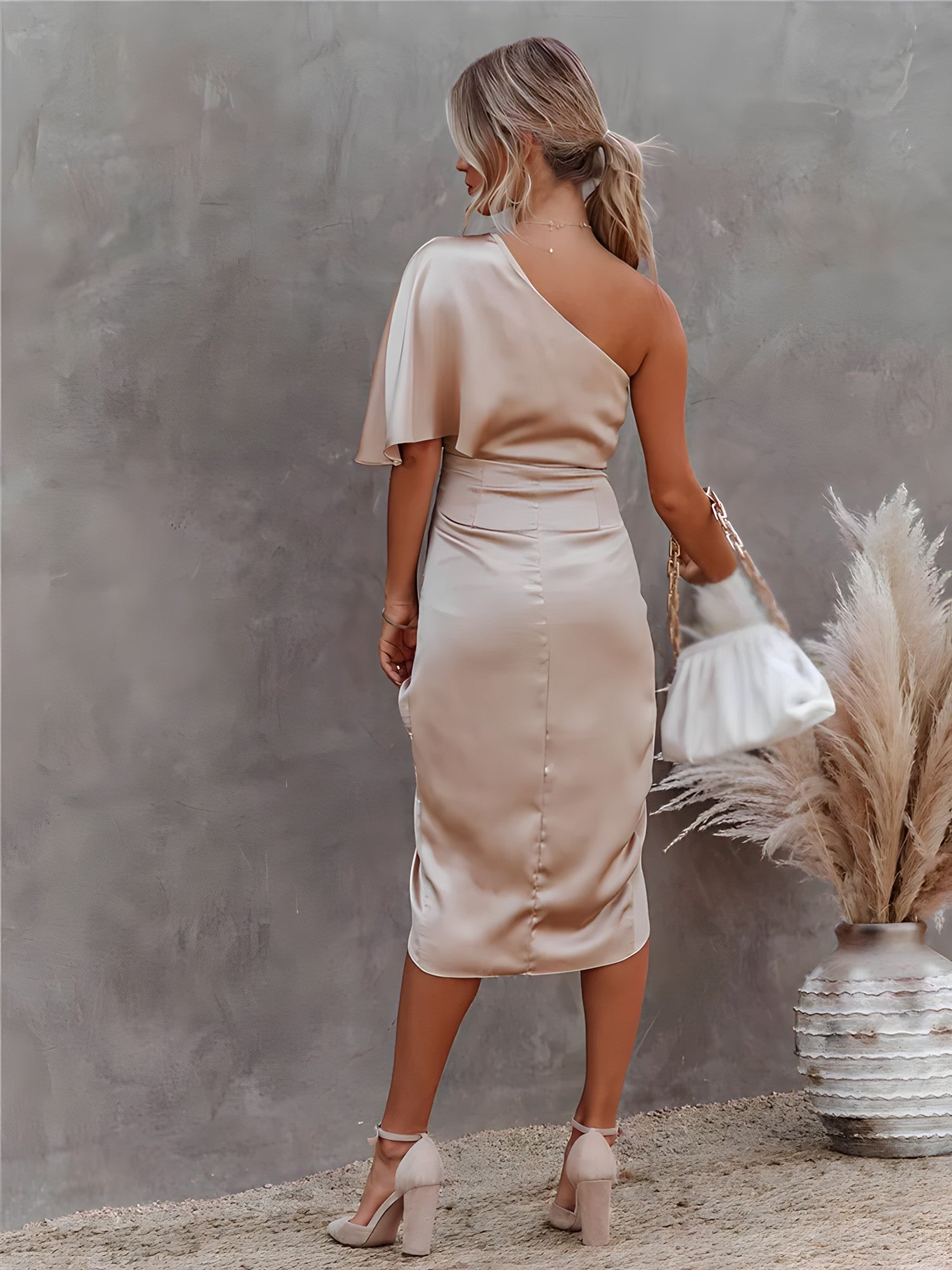Kathrine | Dame One-Shoulder Cocktail Midi-Kjole