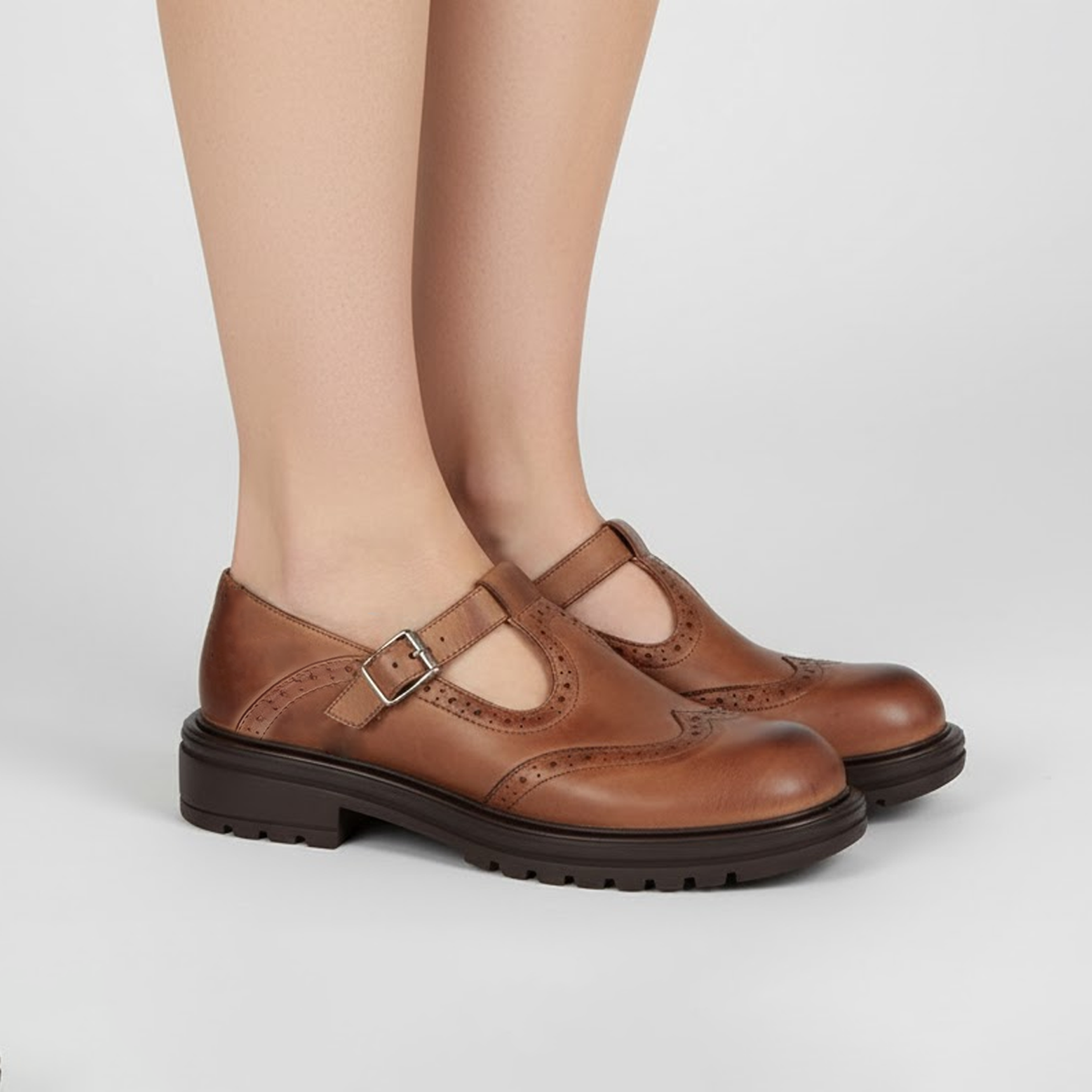 Line | Chikke klassiske støvler i vintage Mary Jane-stil med spænde